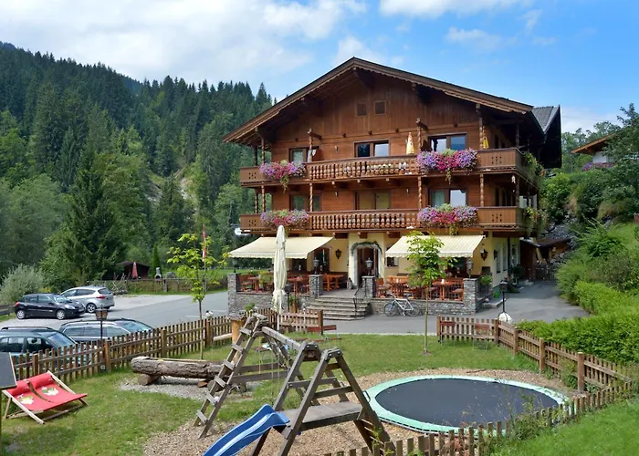 Zum Lendwirt 招待所 3*