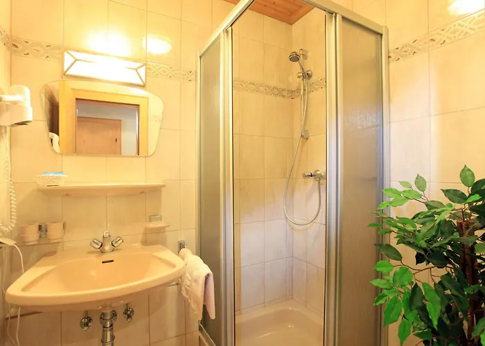 招待所 Zum Lendwirt